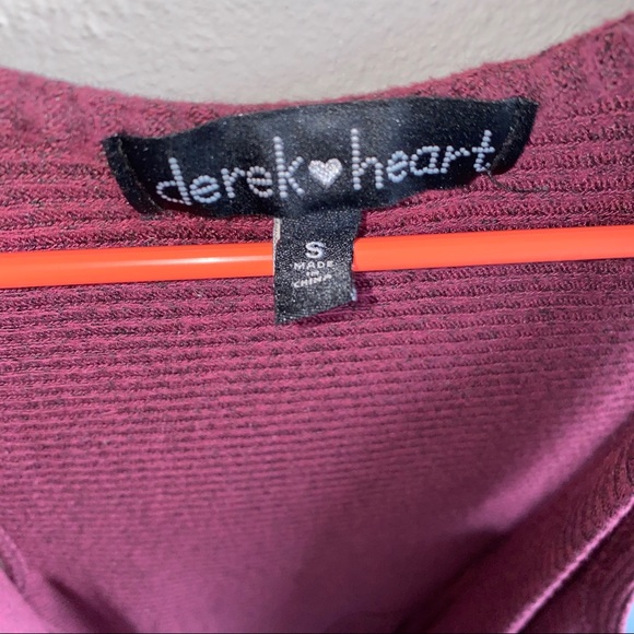 Derek Heart Vest Cardigan - Picture 3 of 4